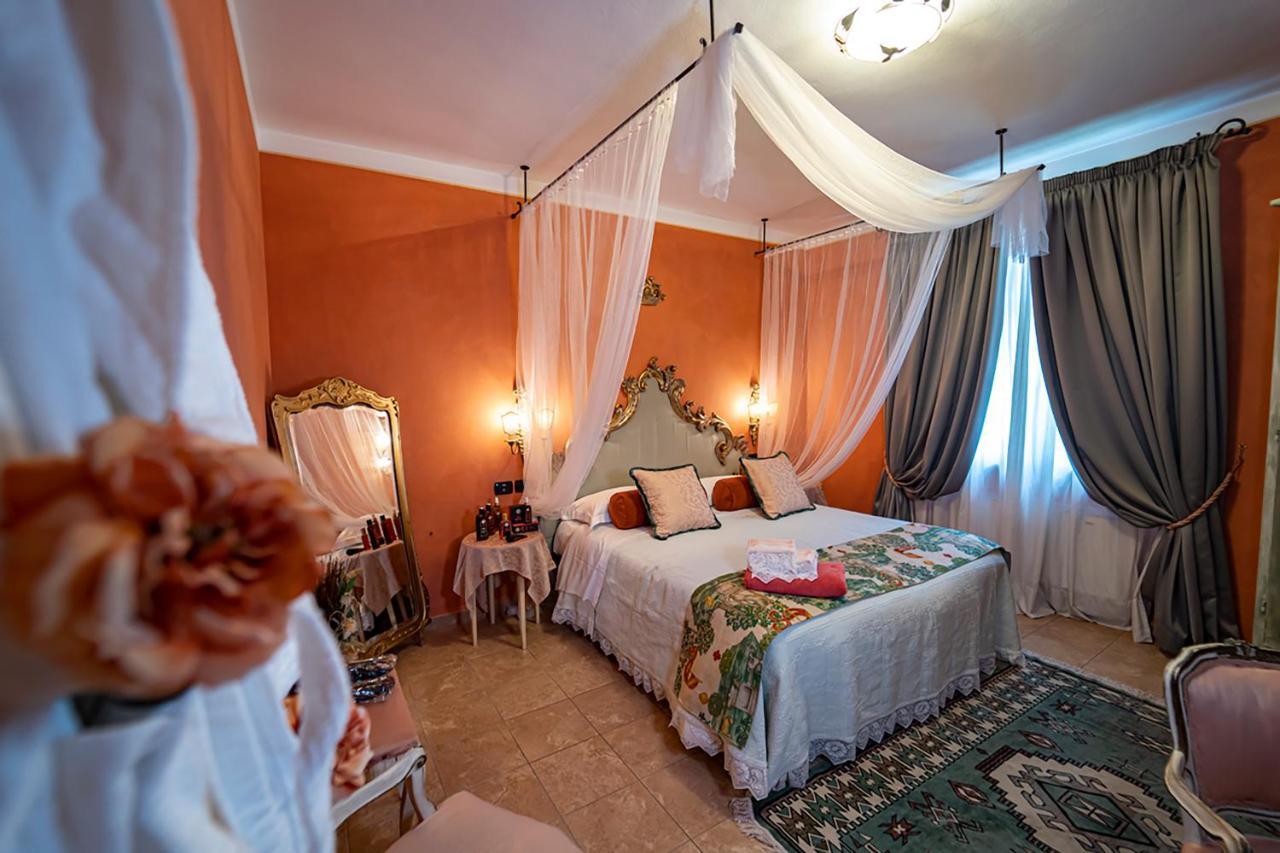 Sotto Il Cielo Di Toscana Appartamenti In Tenuta Only Adults No Pet Camaiore Kültér fotó