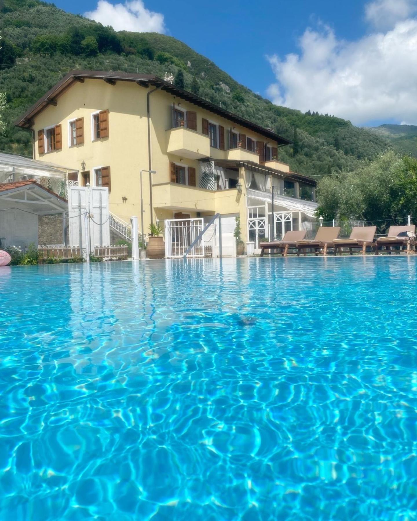 Sotto Il Cielo Di Toscana Appartamenti In Tenuta Only Adults No Pet Camaiore Kültér fotó